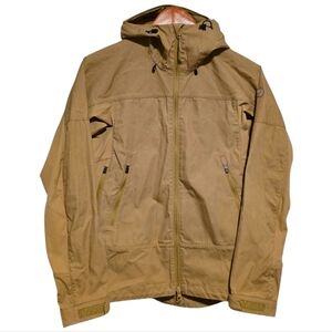 Fjallraven Abisko Lite Trekking Jacket in Buckwheat Brown Size XS